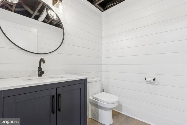 227 AUTUMN DR, Exton, PA 19341