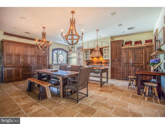 2103 STREET RD, New Hope, PA 18938