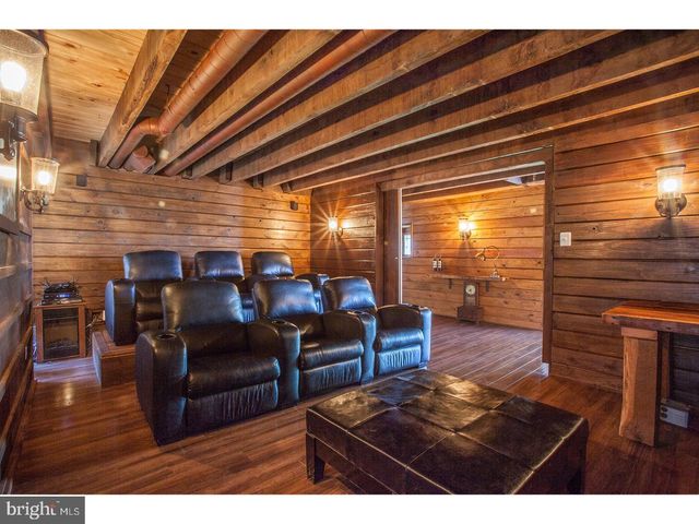 2103 STREET RD, New Hope, PA 18938