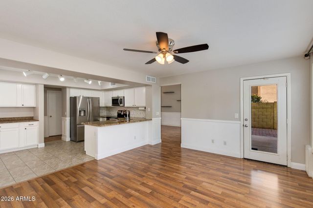 17433 N 46TH Place, Phoenix, AZ 85032