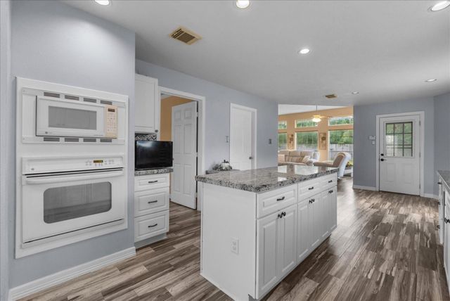 2112 Indian Blanket Drive, League City, TX 77573