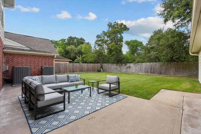 2112 Indian Blanket Drive, League City, TX 77573