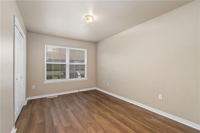 2910 Dawn Court C, Siloam Springs, AR 72761