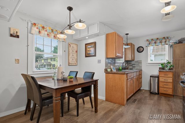 196 E 34th Street, Holland City, MI 49423