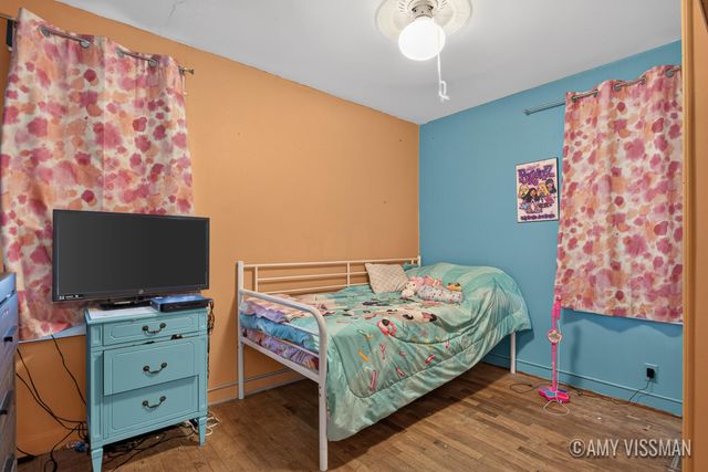 196 E 34th Street, Holland City, MI 49423