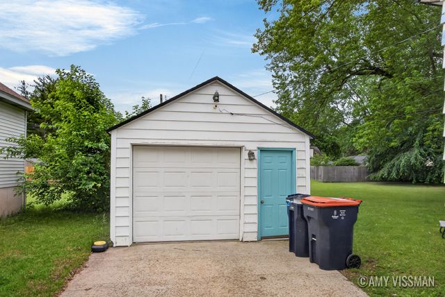 196 E 34th Street, Holland City, MI 49423