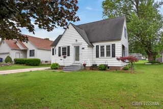196 E 34th Street, Holland City, MI 49423