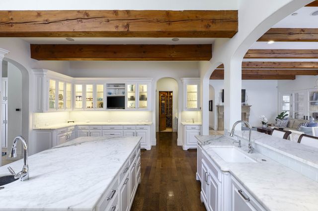 5543 Edlen Drive, Dallas, TX 75220