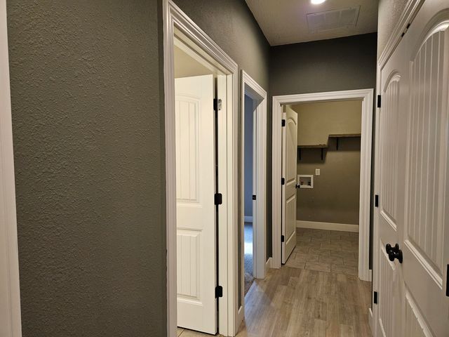 1907 Lakeview Drive, Ava, MO 65608