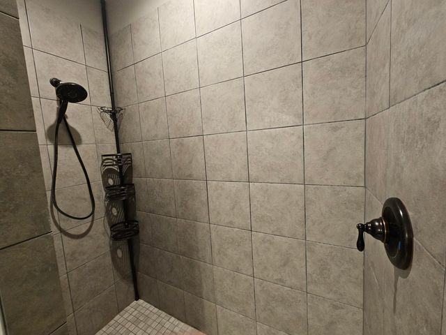 1907 Lakeview Drive, Ava, MO 65608