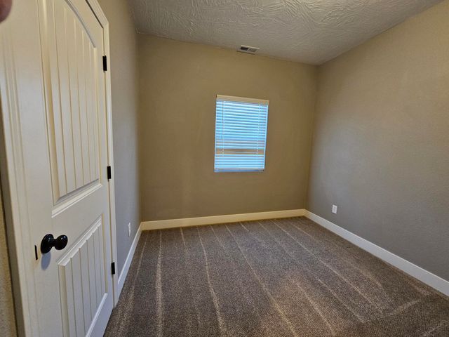 1907 Lakeview Drive, Ava, MO 65608