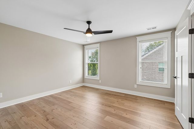1003 Quillen Way, Lebanon, TN 37087