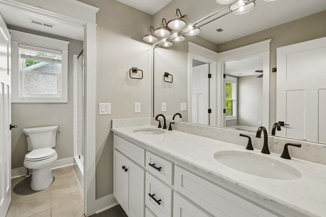 1003 Quillen Way, Lebanon, TN 37087