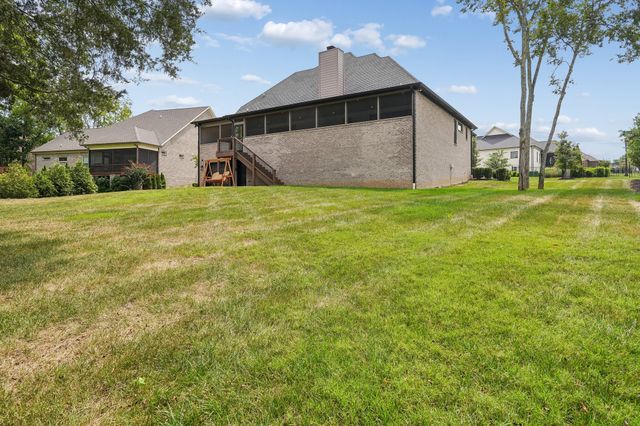 1003 Quillen Way, Lebanon, TN 37087