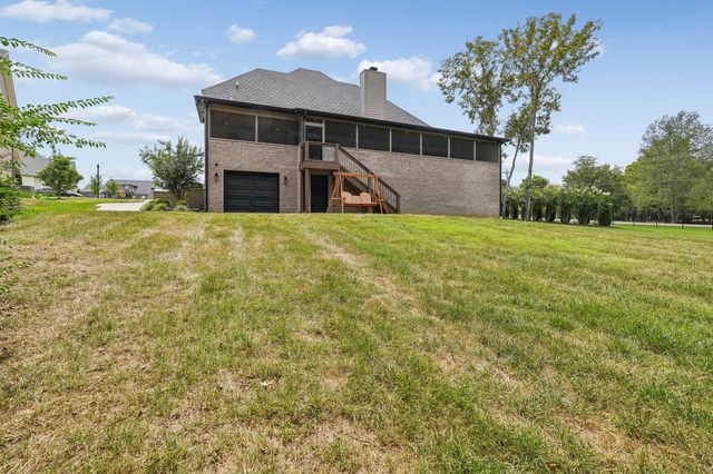 1003 Quillen Way, Lebanon, TN 37087