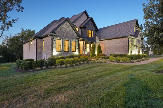 1003 Quillen Way, Lebanon, TN 37087