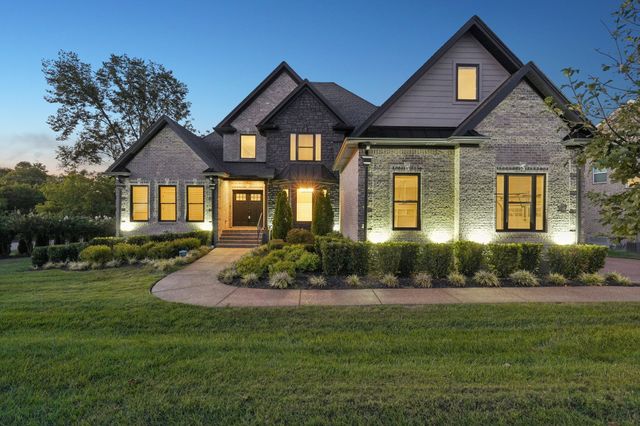 1003 Quillen Way, Lebanon, TN 37087