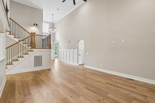 1003 Quillen Way, Lebanon, TN 37087