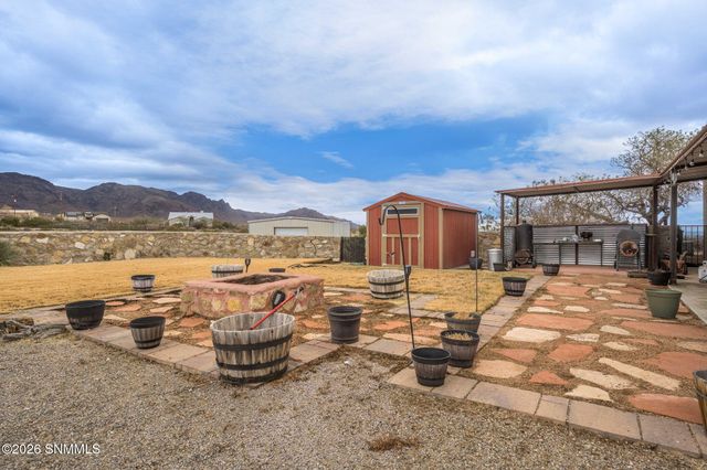 10085 Achenbach Canyon Road, Las Cruces, NM 88011