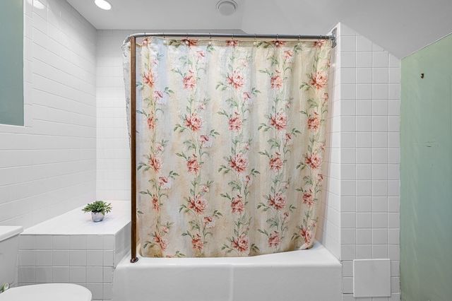 30 Draper Rd, Gardner, MA 01440