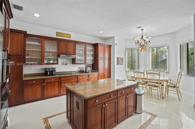 7976 SW 195th St, Cutler Bay, FL 33157