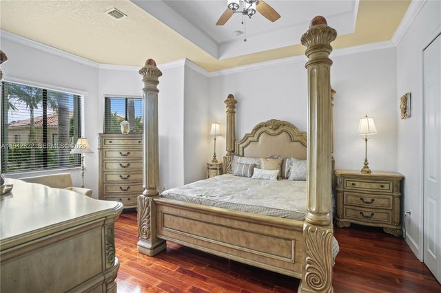 7976 SW 195th St, Cutler Bay, FL 33157