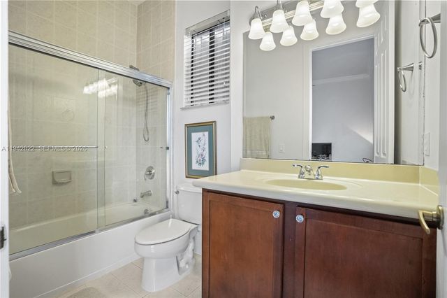 7976 SW 195th St, Cutler Bay, FL 33157