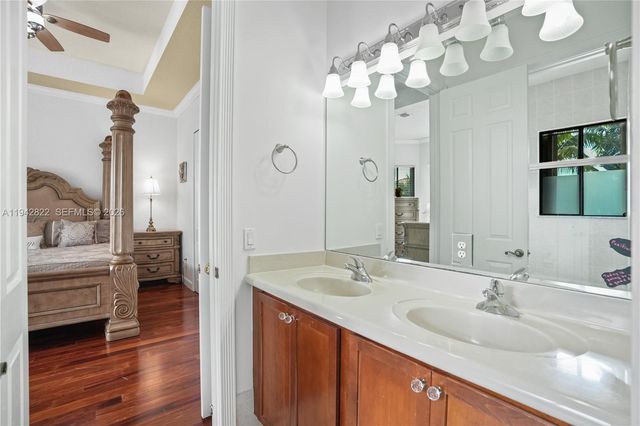 7976 SW 195th St, Cutler Bay, FL 33157