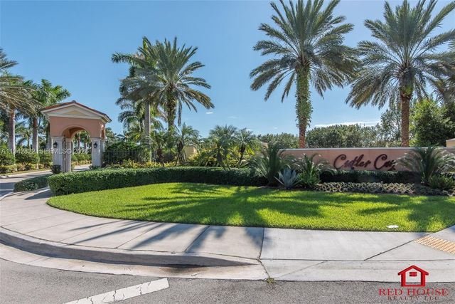 7976 SW 195th St, Cutler Bay, FL 33157