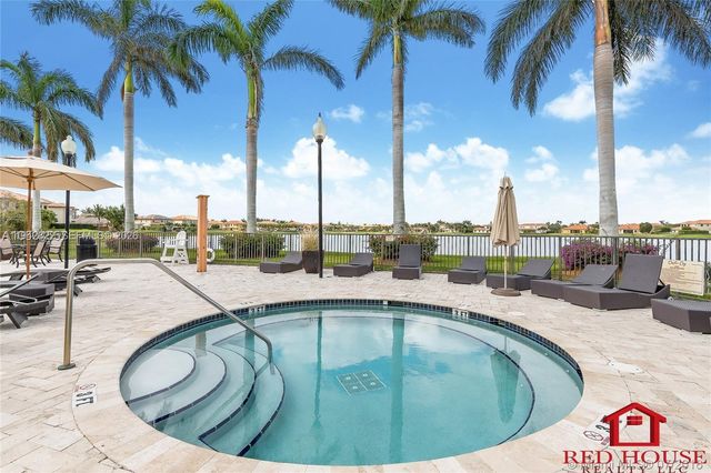 7976 SW 195th St, Cutler Bay, FL 33157