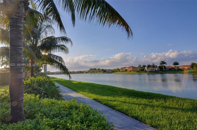 7976 SW 195th St, Cutler Bay, FL 33157