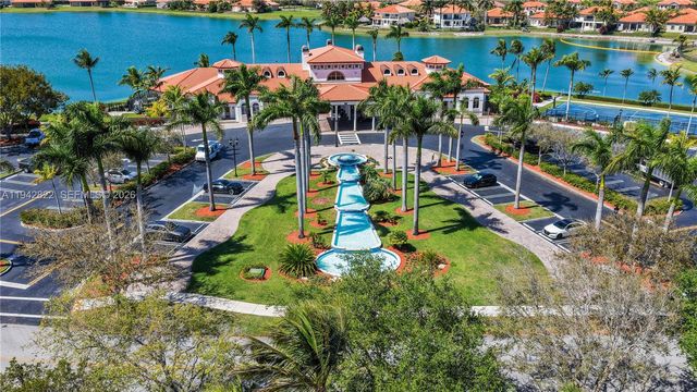 7976 SW 195th St, Cutler Bay, FL 33157