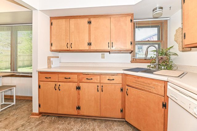 541 109th STREET, Wauwatosa, WI 53226