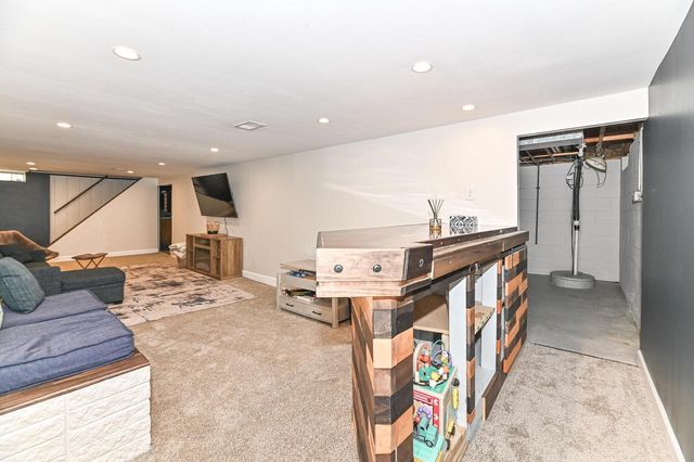 541 109th STREET, Wauwatosa, WI 53226