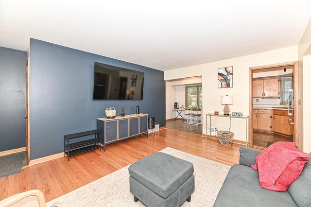 541 109th STREET, Wauwatosa, WI 53226
