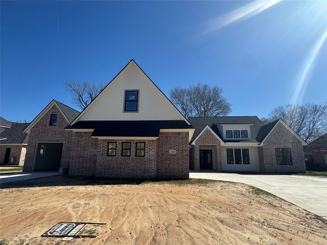 329 Autumn Ridge Drive, Bossier City, LA 71111