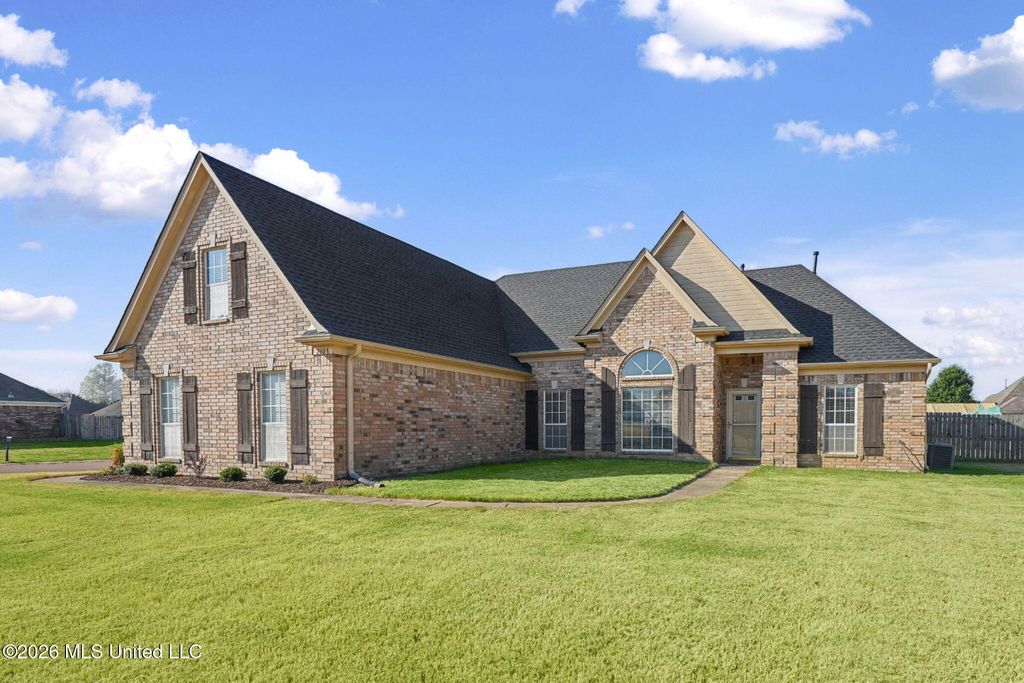 2603 Pinnacle Drive, Southaven, MS 38672 — exterior