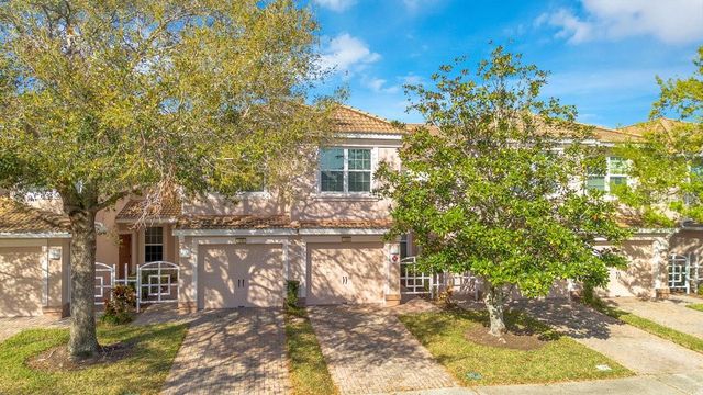 1290 GRADY LANE 20232, Davenport, FL 33896