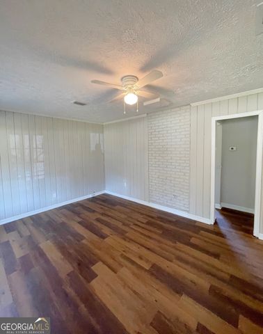 135 Love Street, Austell, GA 30168