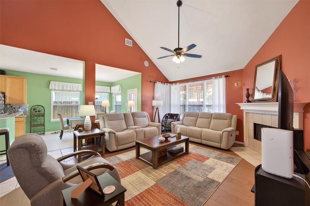 9603 Summer Breeze Drive, Pearland, TX 77584