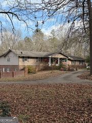 329 Riverbend Drive, Royston, GA 30662