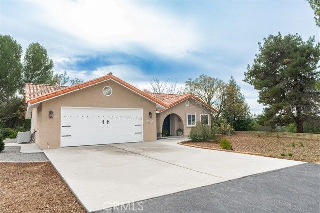 6825 East Highway 46, Paso Robles, CA 93446