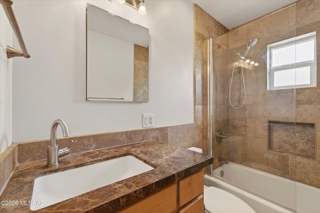 3022 E 1st Street, Tucson, AZ 85716