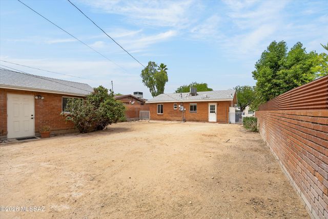 3022 E 1st Street, Tucson, AZ 85716