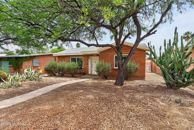 3022 E 1st Street, Tucson, AZ 85716