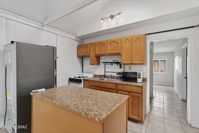 3022 E 1st Street, Tucson, AZ 85716