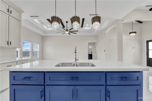 332 Alazan Lane, Alamo, TX 78516