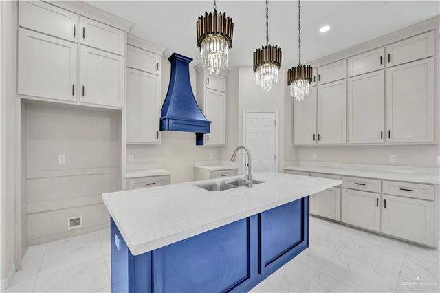 332 Alazan Lane, Alamo, TX 78516