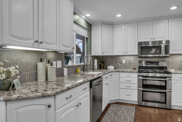 7885 S MANZANO DR, Sandy, UT 84093