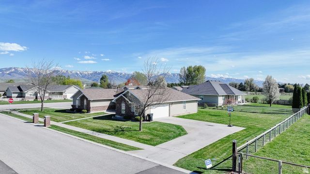 590 E 1ST S, Preston, ID 83263